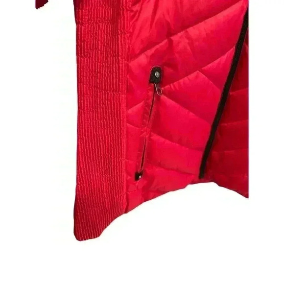 Nautica Puffer Jacket in Red with Faux Fur Hood Size L, EUC - Picture 2 of 9